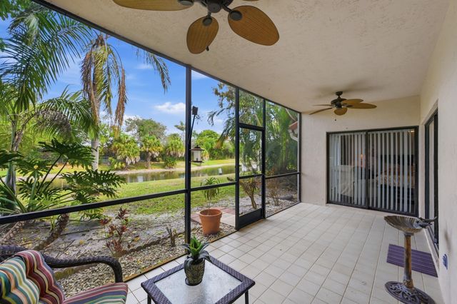 5550 Coach House Circle B, Boca Raton, FL 33486