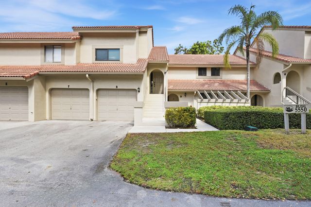 5550 Coach House Circle B, Boca Raton, FL 33486