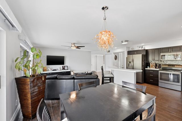 5550 Coach House Circle B, Boca Raton, FL 33486