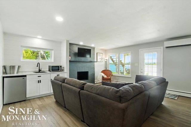 69 Gratiot Boulevard, Marysville, MI 48040