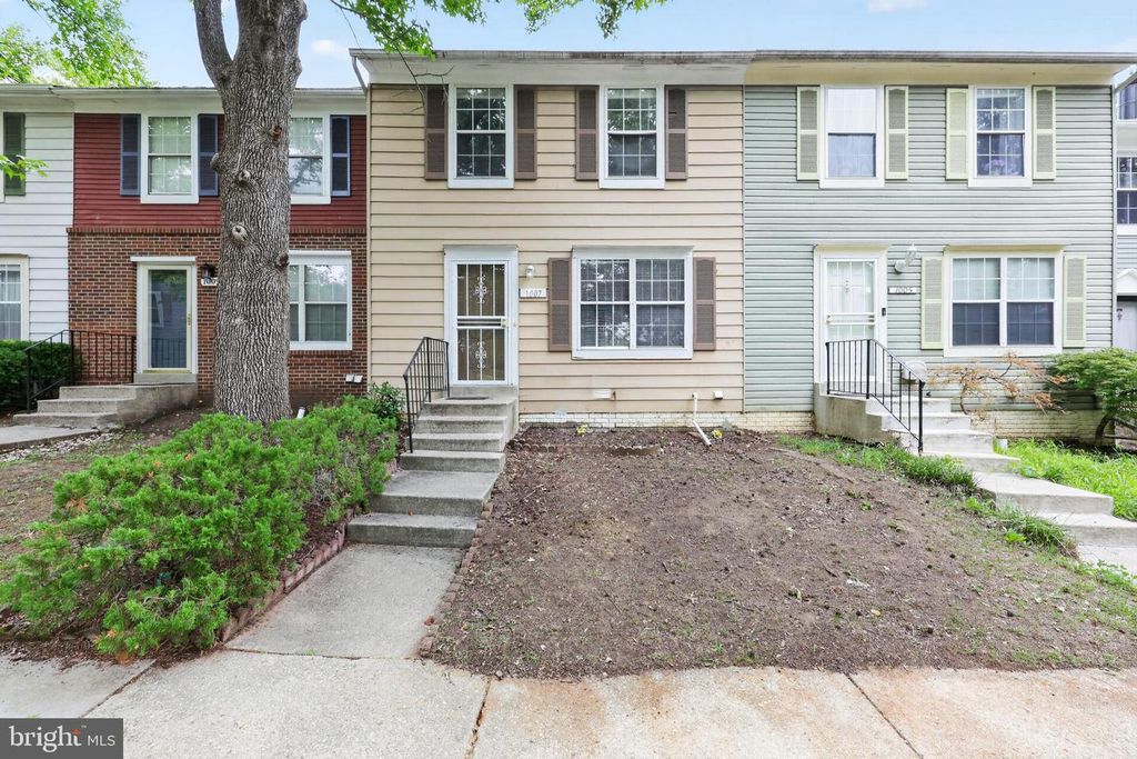 1007 SAINT MICHAELS DR, Bowie, MD 20721