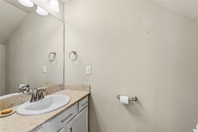 685 N Rupple Road, Fayetteville, AR 72704