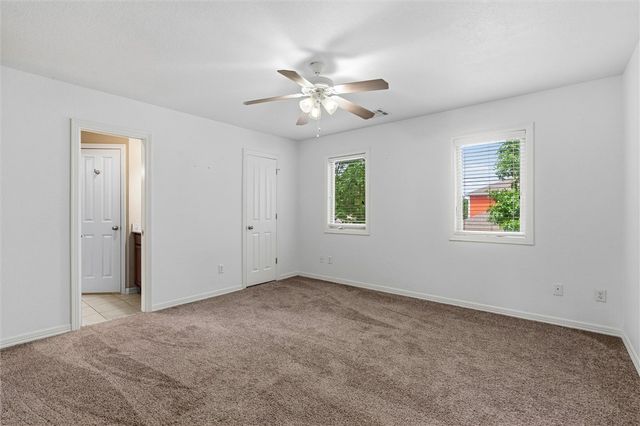 685 N Rupple Road, Fayetteville, AR 72704
