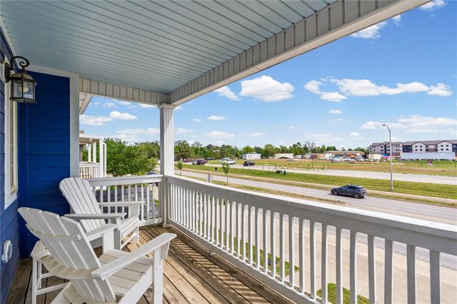 685 N Rupple Road, Fayetteville, AR 72704