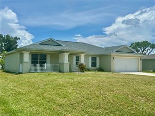 211 SW 26th AVE, Cape Coral, FL 33991