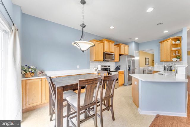 1702 EXPOSITION DR, Williamstown, NJ 08094