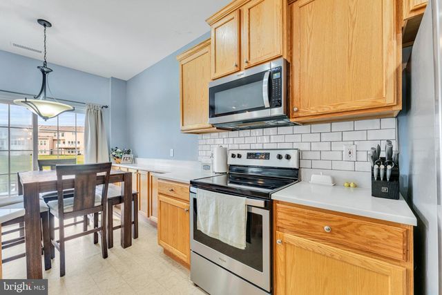 1702 EXPOSITION DR, Williamstown, NJ 08094