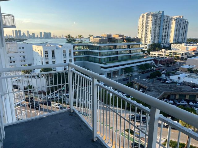 1688 West Ave 1005, Miami Beach, FL 33139
