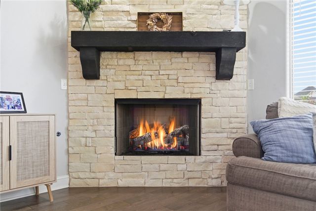 2015 W Broadway Place, Rogers, AR 72758