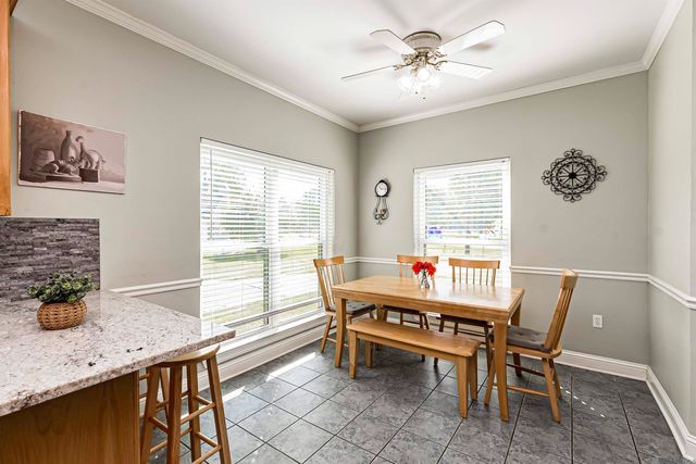 32810 Poplar Ct, Denham Springs, LA 70706