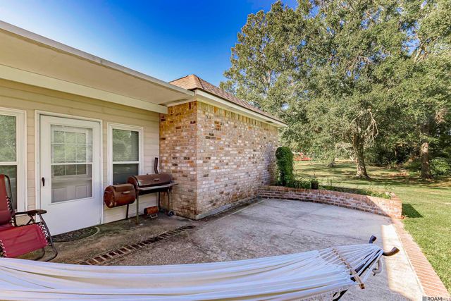 32810 Poplar Ct, Denham Springs, LA 70706