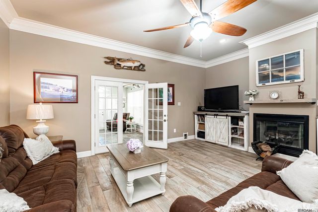 32810 Poplar Ct, Denham Springs, LA 70706