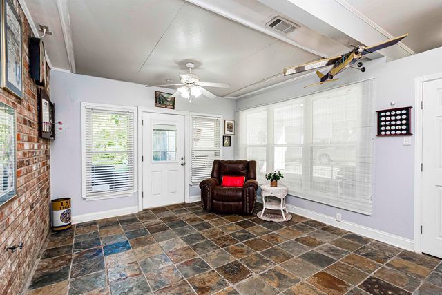 32810 Poplar Ct, Denham Springs, LA 70706