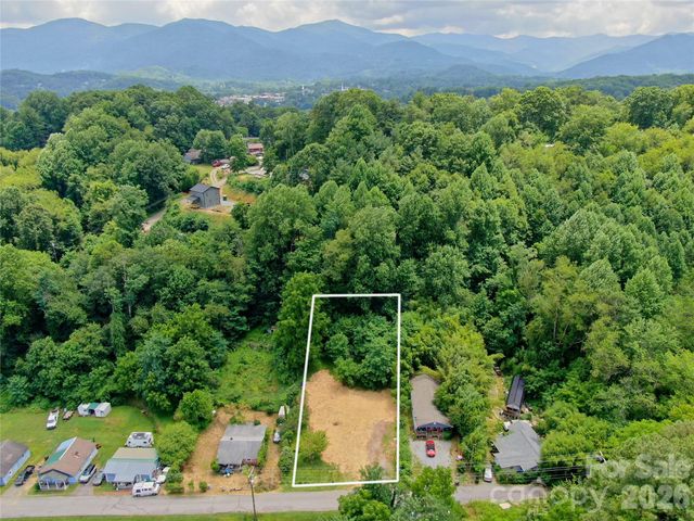 205 Frazier Street, Waynesville, NC 28786