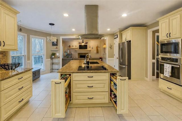 4511 Verdant Woods Court, Powder Springs, GA 30127