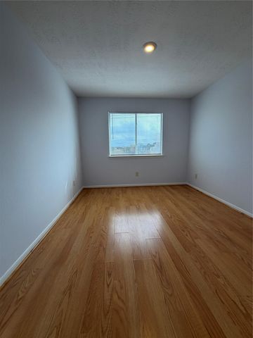 7915 Dairy View Lane, Houston, TX 77072