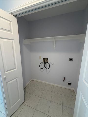 7915 Dairy View Lane, Houston, TX 77072