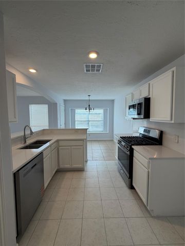 7915 Dairy View Lane, Houston, TX 77072