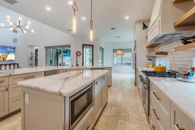 424 W 32nd Street, Houston, TX 77018