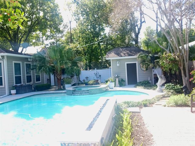 424 W 32nd Street, Houston, TX 77018