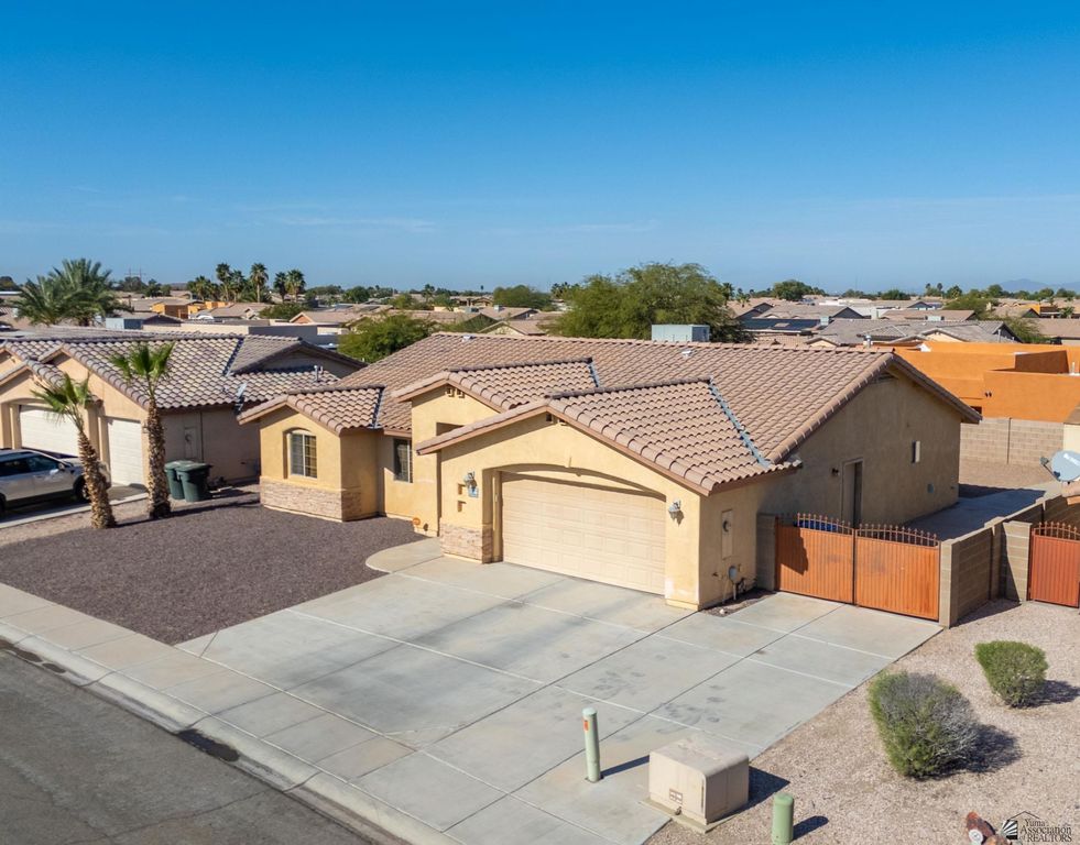 11756 E Omega Ln, Yuma, AZ 85367