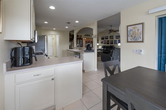 15831 SW 16TH AVENUE ROAD, Ocala, FL 34473