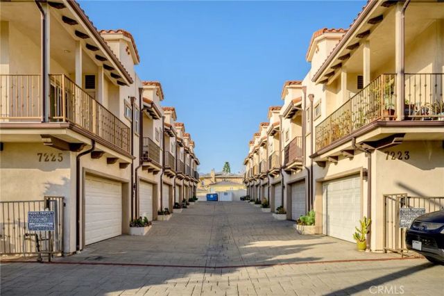 7225 Apperson Street 105, Tujunga, CA 91042