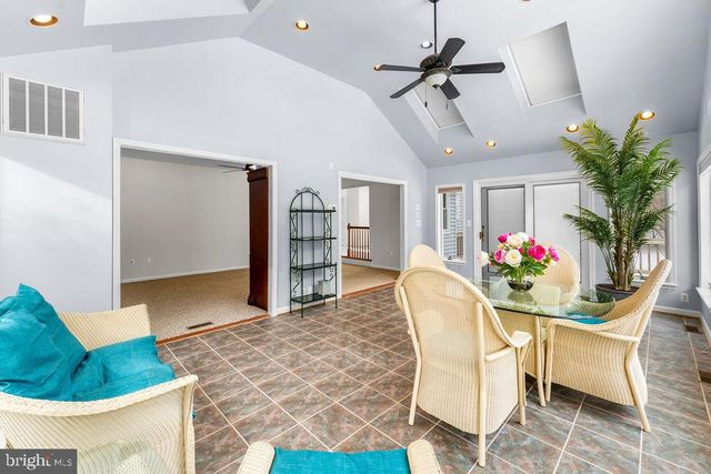 8009 FRONTIER DR, Severn, MD 21144