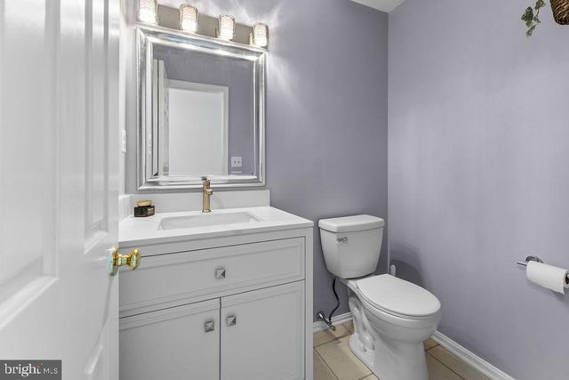 8009 FRONTIER DR, Severn, MD 21144