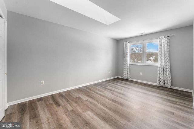 8009 FRONTIER DR, Severn, MD 21144