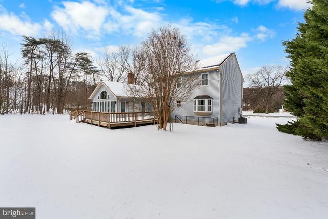 8009 FRONTIER DR, Severn, MD 21144