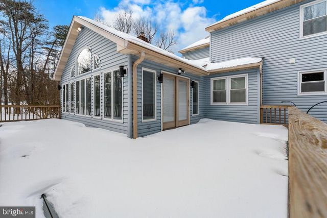 8009 FRONTIER DR, Severn, MD 21144