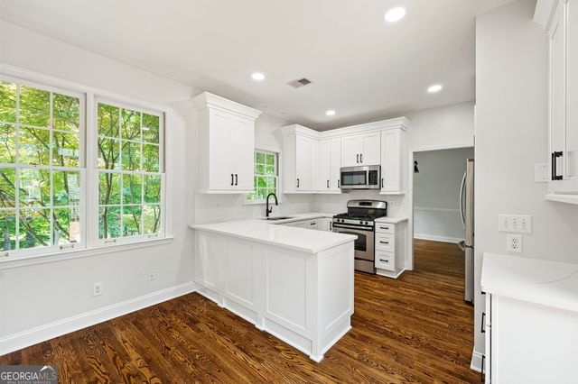 390 Shady River Trace, Roswell, GA 30076
