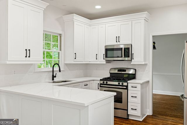 390 Shady River Trace, Roswell, GA 30076