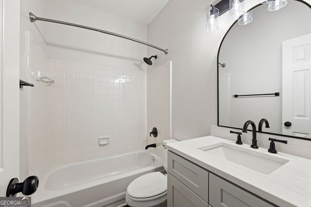 390 Shady River Trace, Roswell, GA 30076