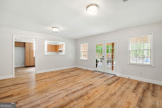 390 Shady River Trace, Roswell, GA 30076