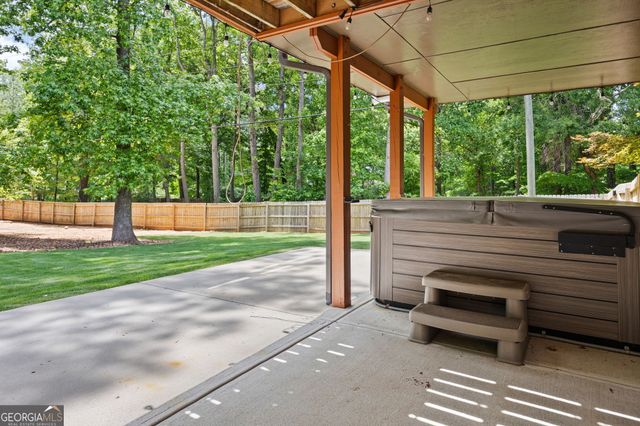 390 Shady River Trace, Roswell, GA 30076