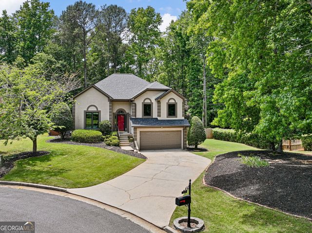 390 Shady River Trace, Roswell, GA 30076