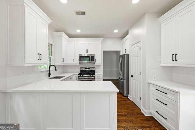 390 Shady River Trace, Roswell, GA 30076