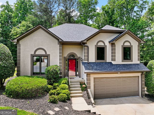 390 Shady River Trace, Roswell, GA 30076