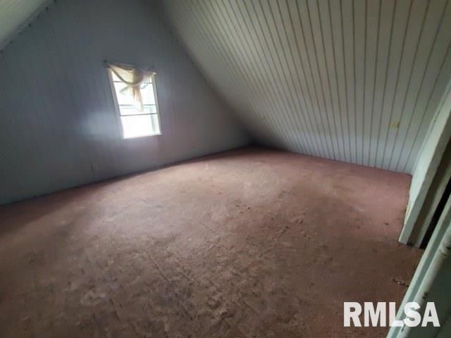 1031 10TH Avenue, Rock Island, IL 61201