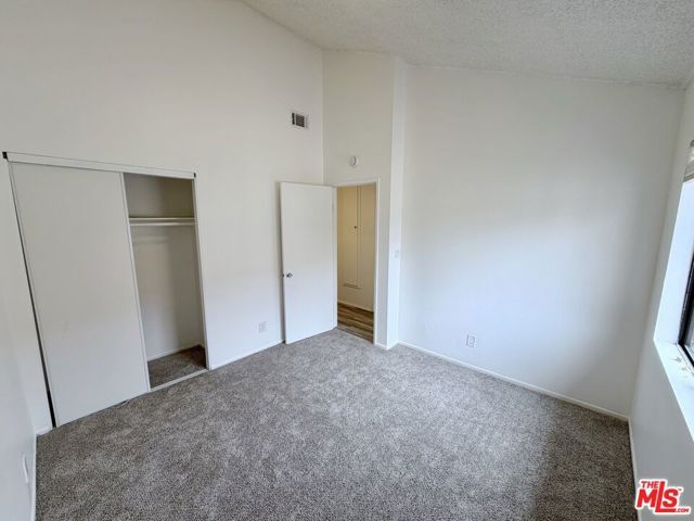 18146 American Beauty Drive 1050, Santa Clarita, CA 91387