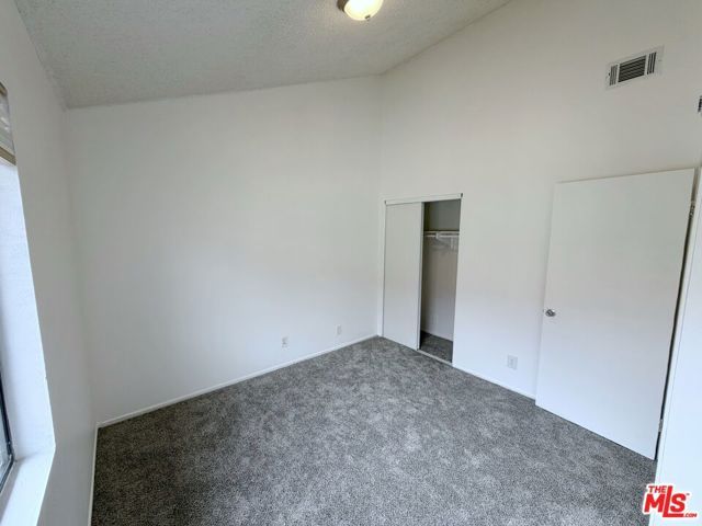 18146 American Beauty Drive 1050, Santa Clarita, CA 91387