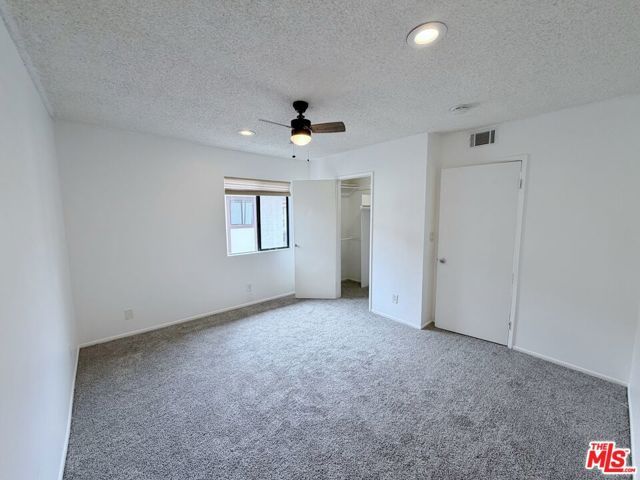 18146 American Beauty Drive 1050, Santa Clarita, CA 91387