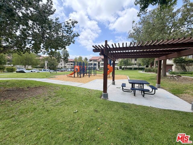 18146 American Beauty Drive 1050, Santa Clarita, CA 91387