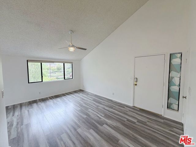 18146 American Beauty Drive 1050, Santa Clarita, CA 91387