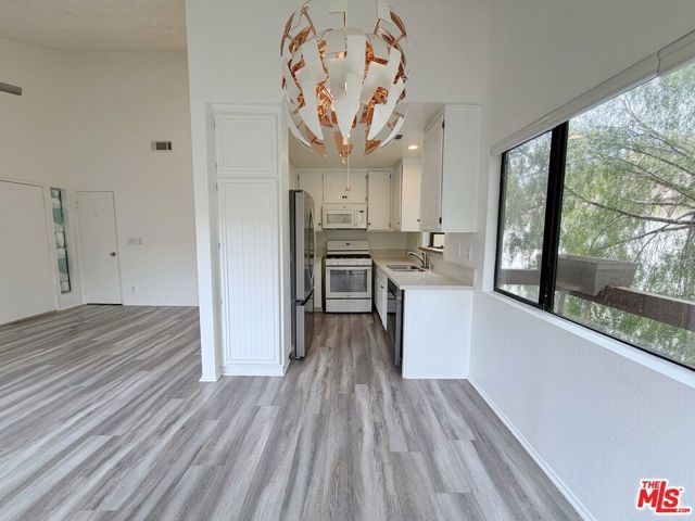18146 American Beauty Drive 1050, Santa Clarita, CA 91387