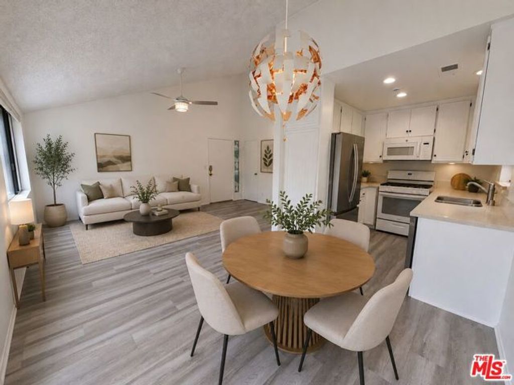 18146 American Beauty Drive 1050, Santa Clarita, CA 91387