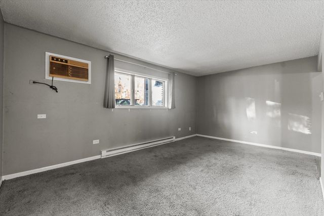 218 Madison Street 1C, Joliet, IL 60435