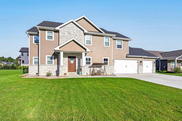2215 SOFTWIND ROAD, Neenah, WI 54956